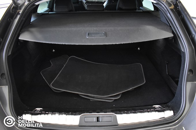 PEUGEOT 508 BlueHDi 130 Stop&Start EAT8 SW Allure Pack